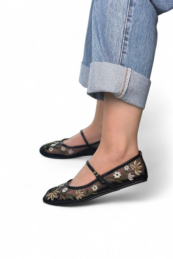 NAOMI - SAPATILHA TELA BORDADA PRETA