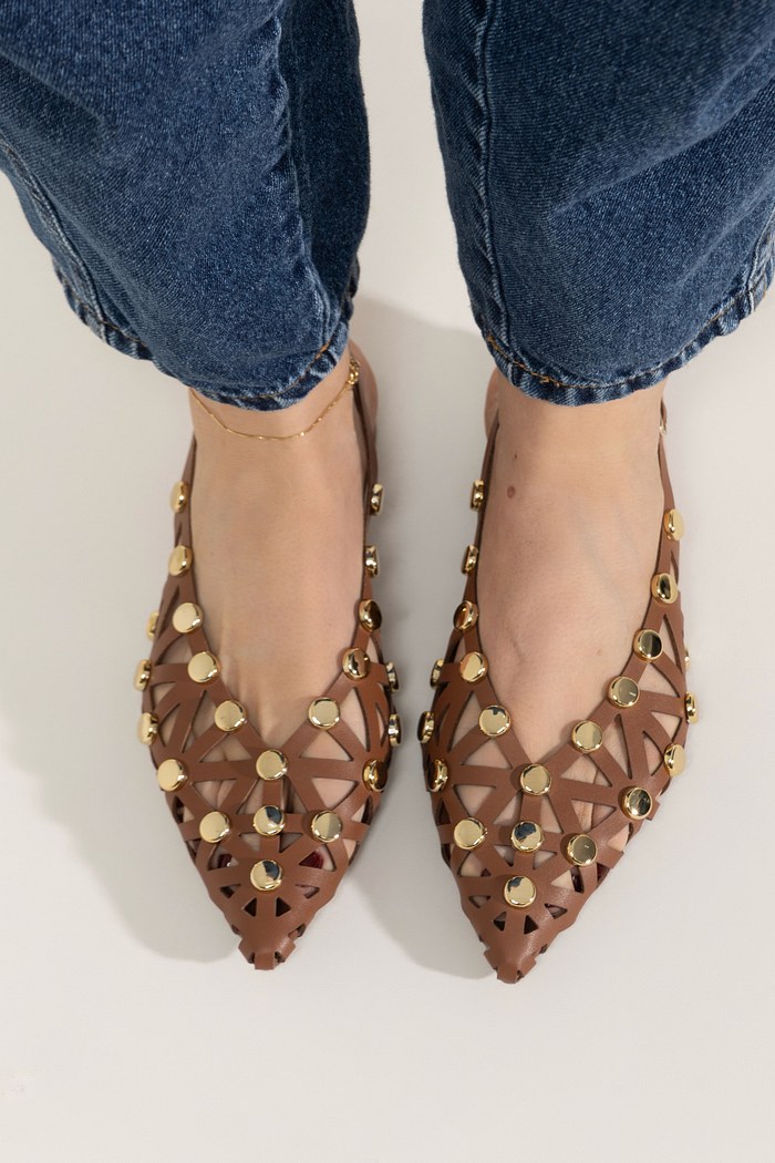 SAVINA - SAPATILHA SLINGBACK COURO COM TACHAS CARAMELO