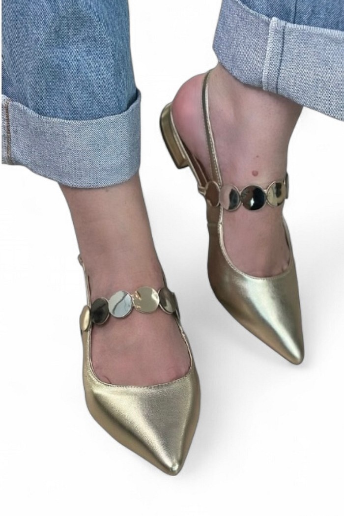ADORA - SAPATILHA SLINGBACK DETALHES DOURADA