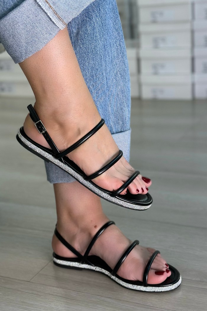 PIETRA - FLAT TIRAS PRETA