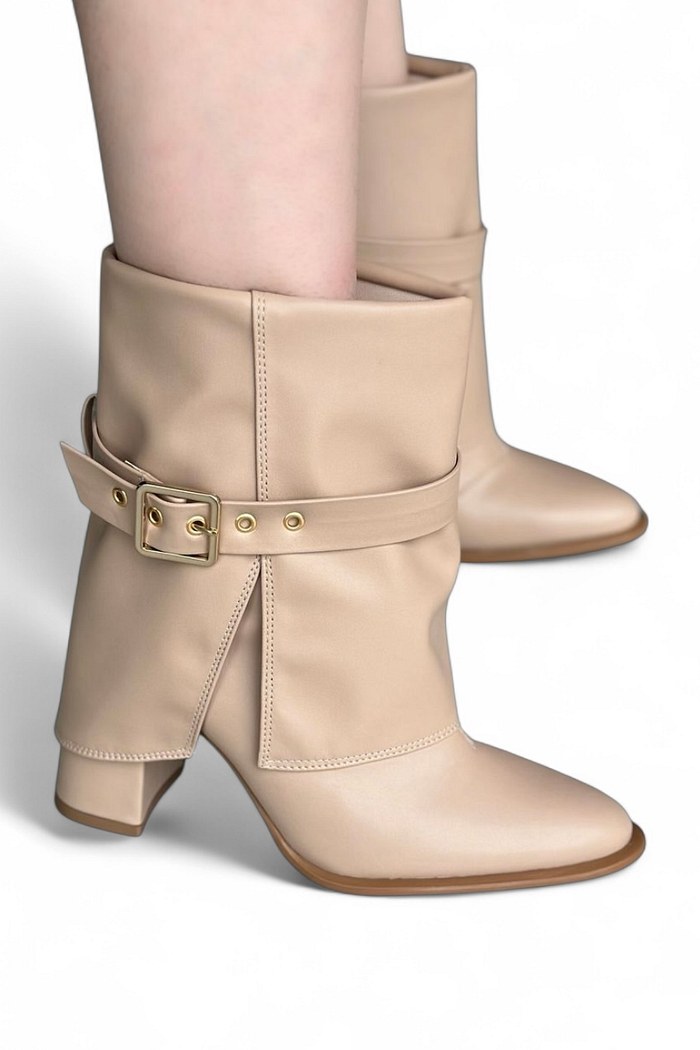 LAÍS - BOTA CAPA E FIVELA CANO BAIXO MOCCA