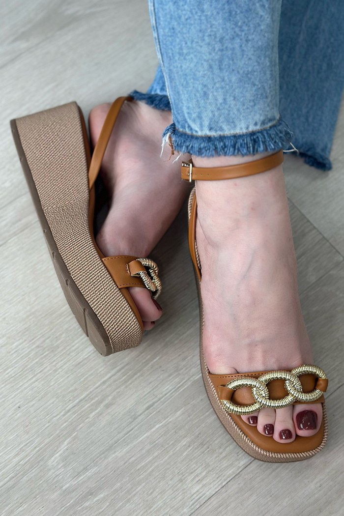 SERENA - SANDÁLIA PLATAFORMA CARAMELO