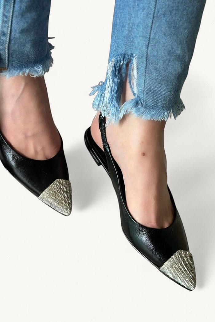 STELLA - SAPATILHA SLINGBACK BIQUEIRA STRASS PRETA
