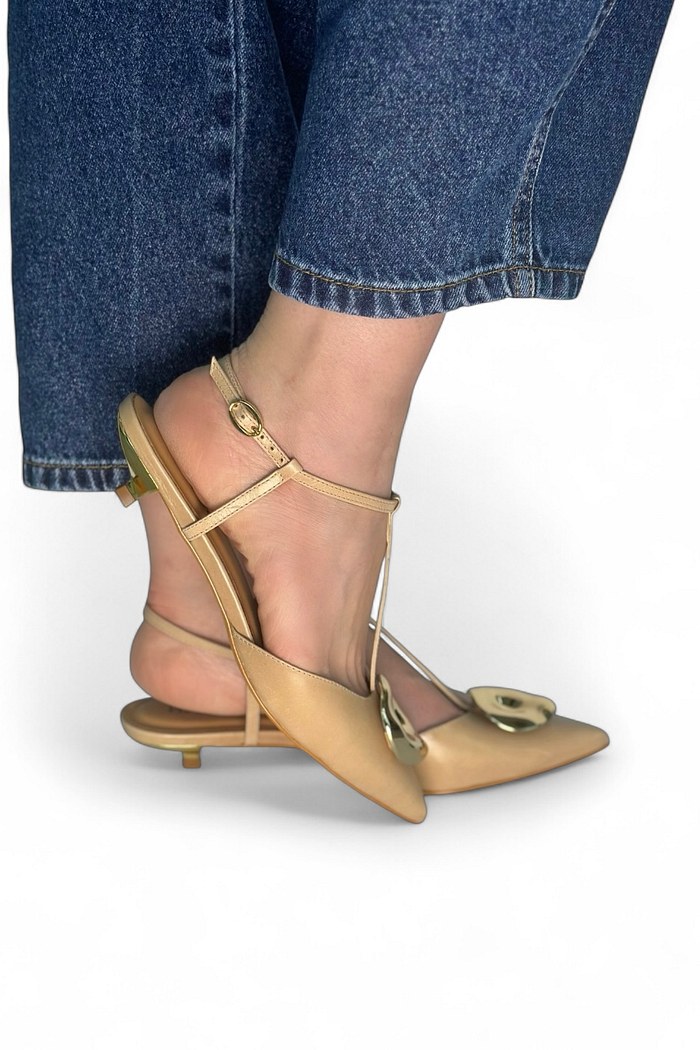 BELIZA - SCARPIN SLINGBACK ESFERA DOURADA NUDE