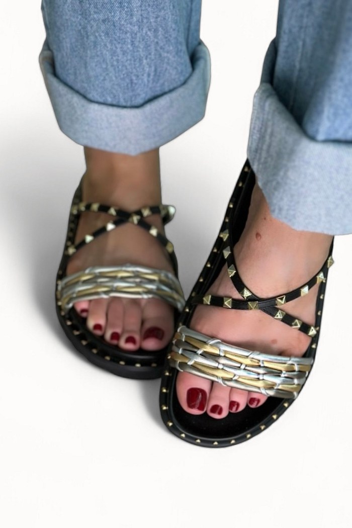 ALEXIA - BIRKEN PRETA DETALHES METALIZADOS