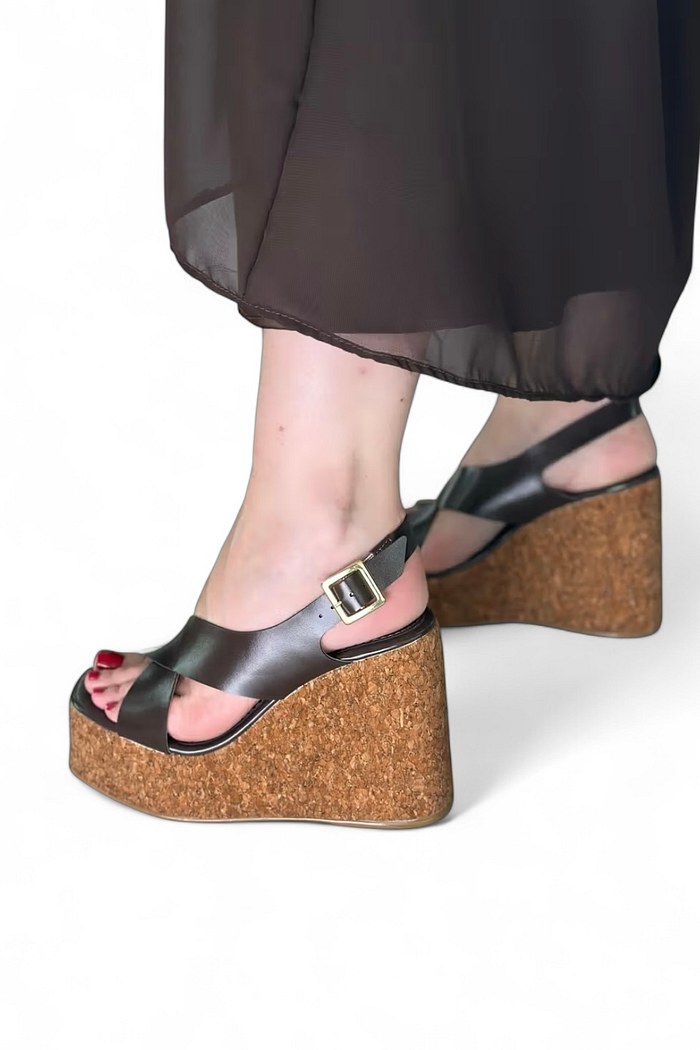 PATY - SANDÁLIA PLATAFORMA CORTIÇA MARROM