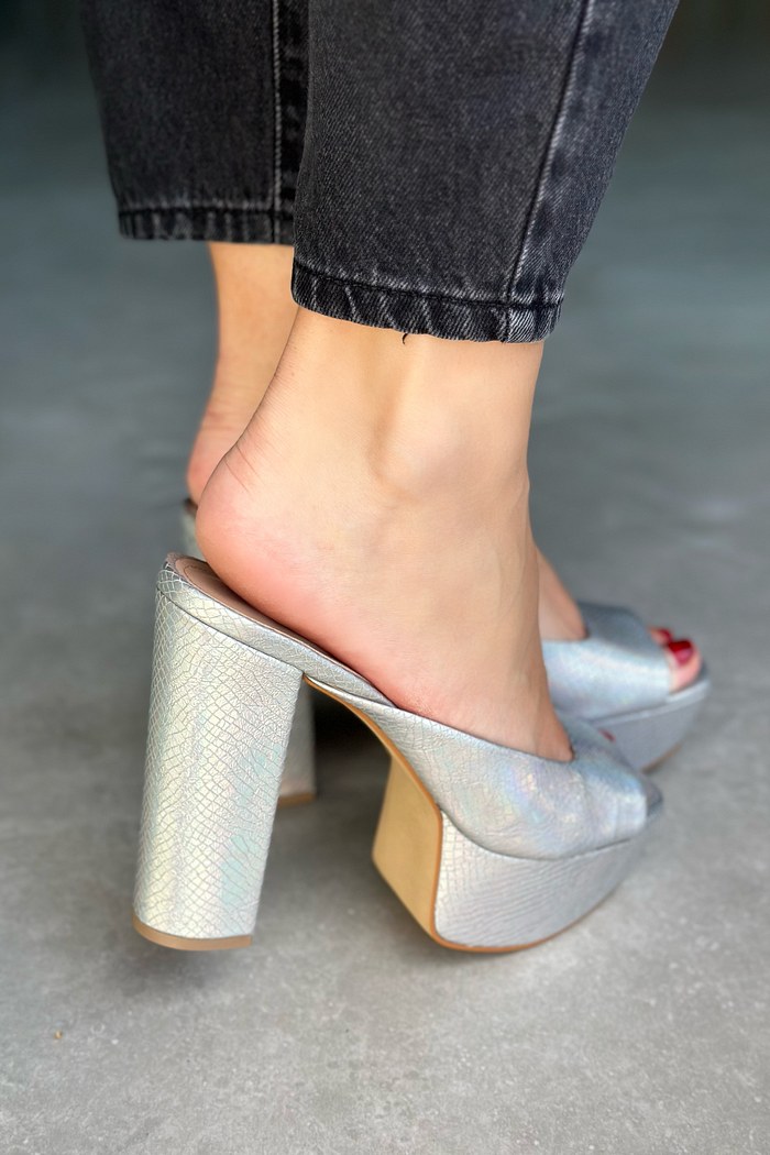 DEYSE – TAMANCO SALTO BLOCO PRATA HOLOGRÁFICO