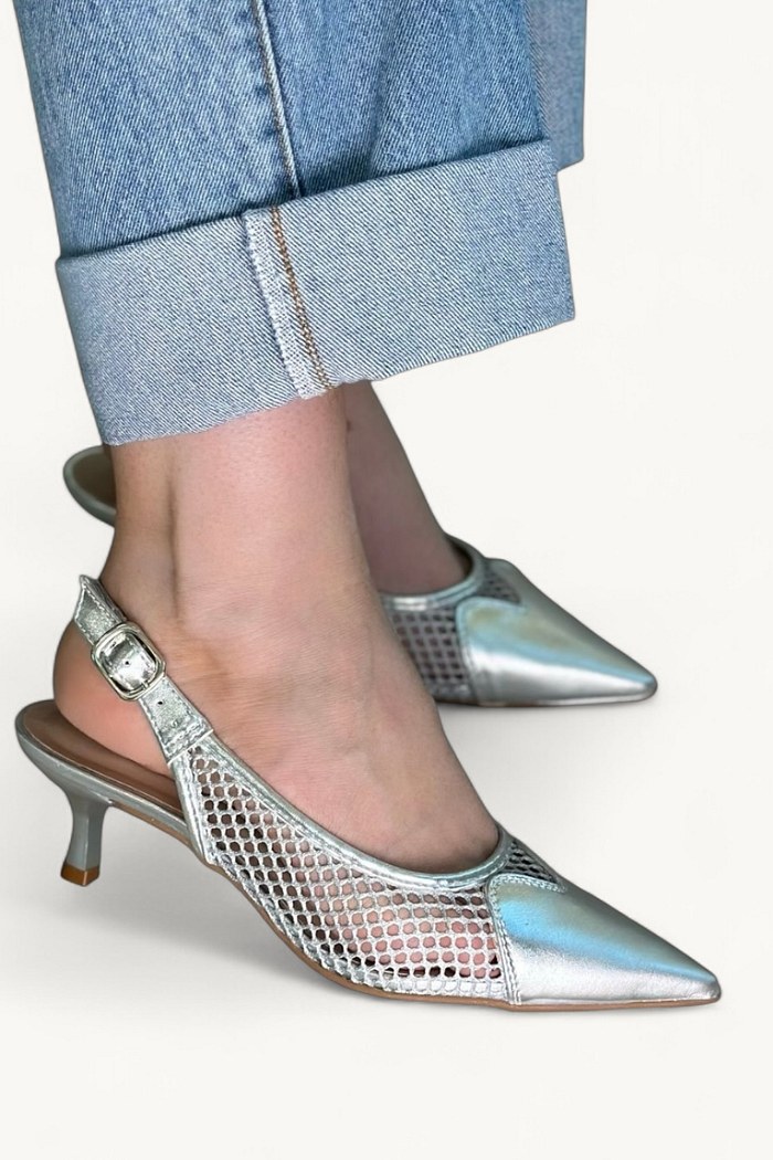 LAISA - SCARPIN SLINGBACK CORAÇÃO TELA PRATA