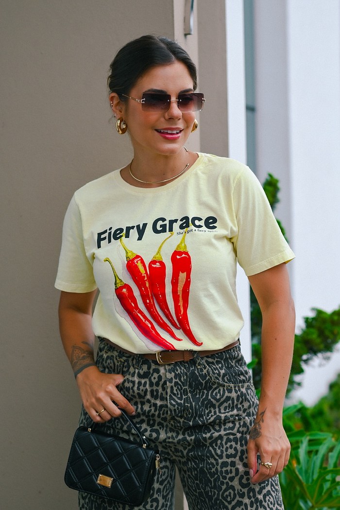 T-SHIRT ESTONADA FIERY GRACE - AMARELO CANDY