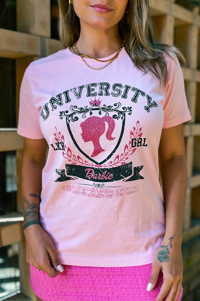 T-SHIRT ESTONADA UNIVERSITY BARBIE - ROSE