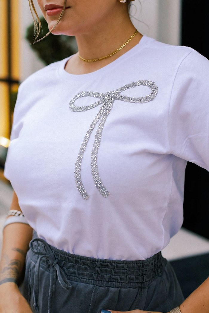 T-SHIRT LISA LAÇO STRASS - BRANCO
