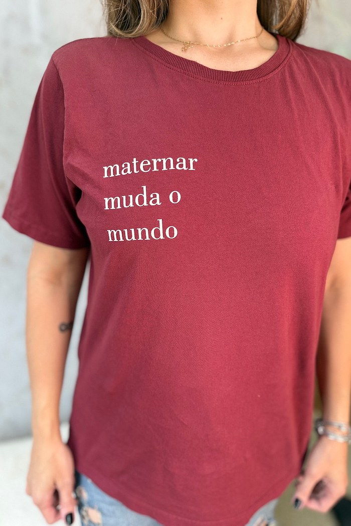 T-SHIRT ESTONADA MATERNAR MUDA O MUNDO - MARSALA