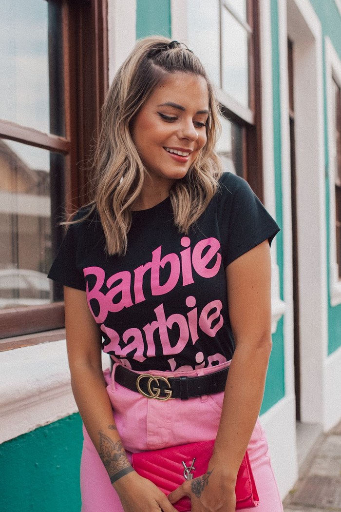 T-SHIRT BARBIE - PRETO