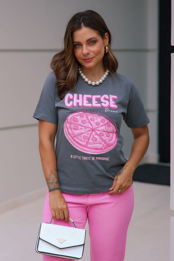 T-SHIRT ESTONADA CHEESE - CINZA ESCURO