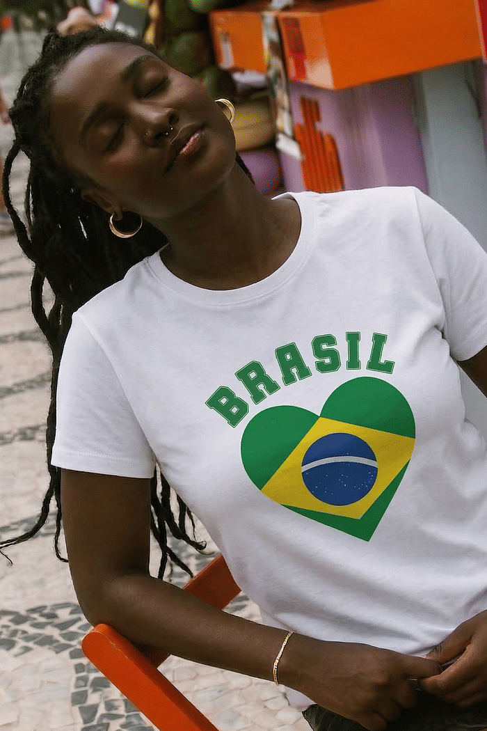 T-SHIRT CORAÇÃO BRASIL - OFF WHITE