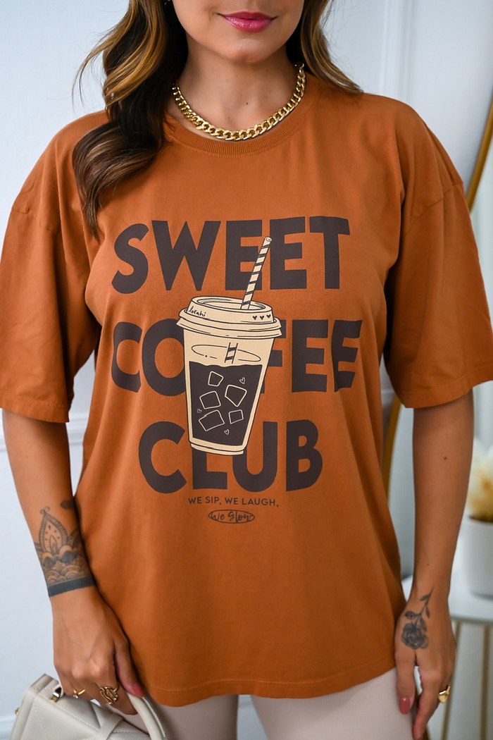 T-SHIRT ESTONADA OVERSIZED COFFEE - MARROM
