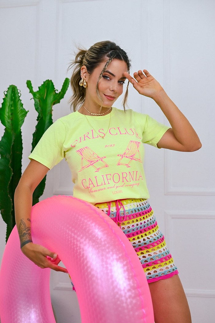 T-SHIRT ESTONADA GIRLS CLUB - AMARELO NEON