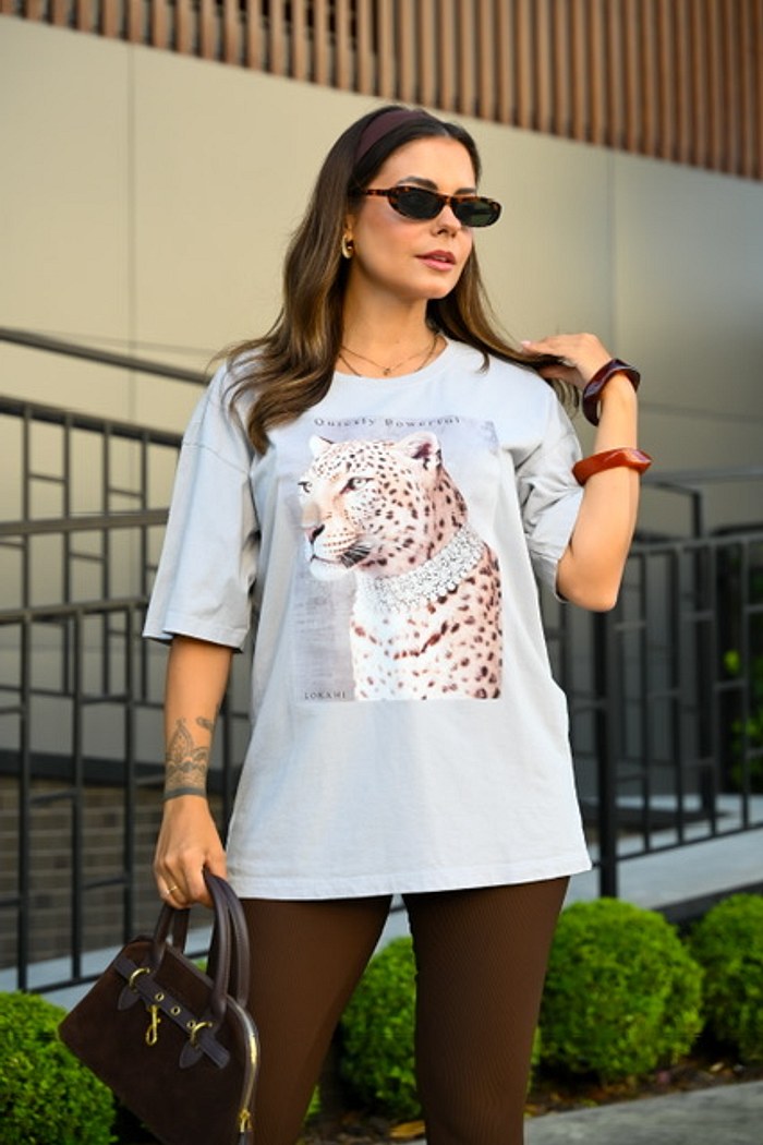 T-SHIRT ESTONADA OVERSIZED POWERFUL - GELO