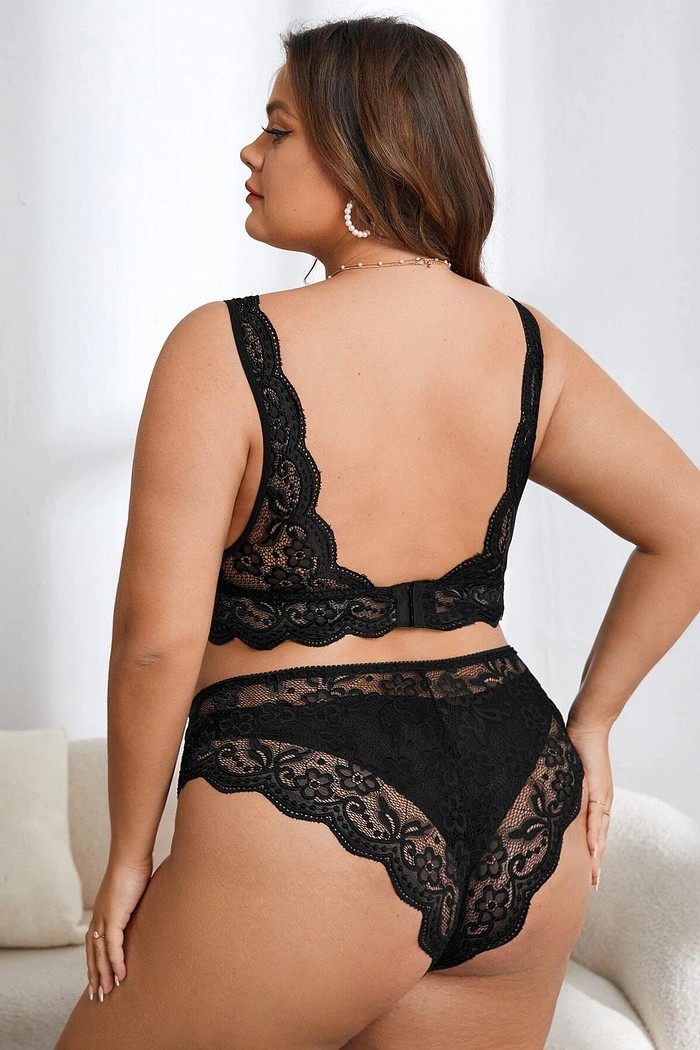 Conjunto de Lingerie com Renda Floral Plus Size