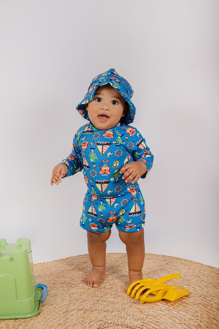 Blusa + Sunga + Chapéu