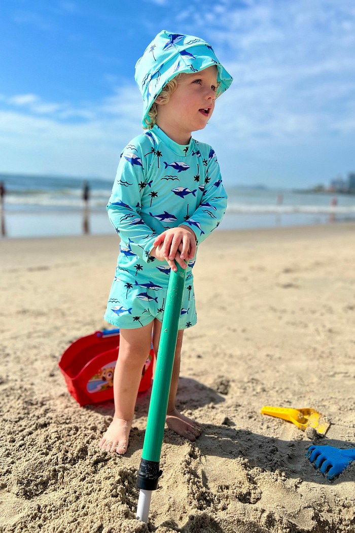 Blusa + Sunga + Chapéu