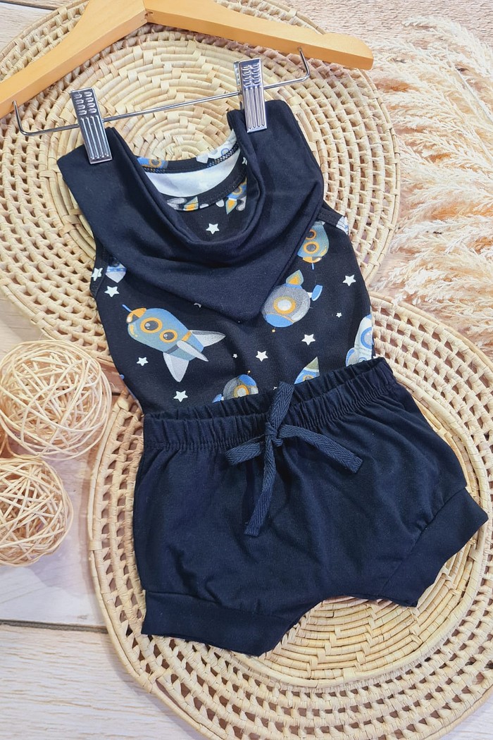 Shorts Preto + Bandana Preta + Body Regata