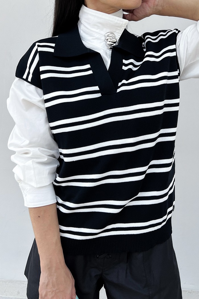 Polo Preta de Linha Zoe - MiniMoni