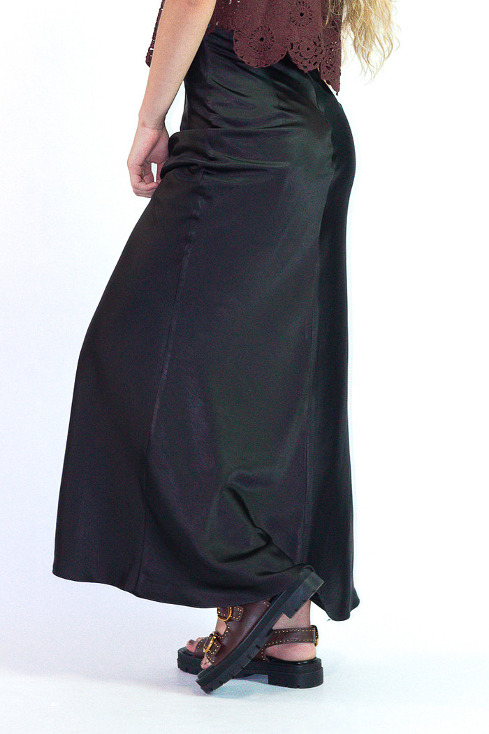 Saia Longa Acetinada Preta Rosane - Mini Moni