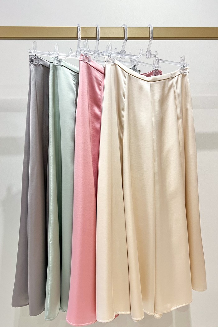 Saia Alongada de Cetim Mavie - MiniMoni