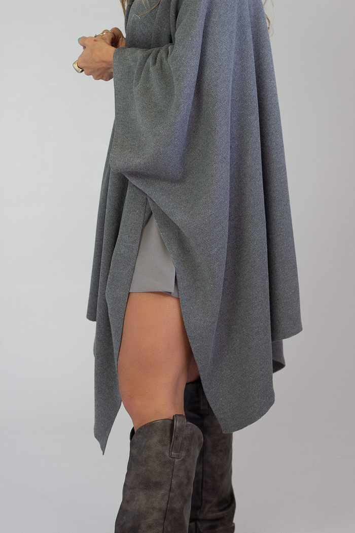 Capa Retilínia Noeli Chumbo - Mini Moni