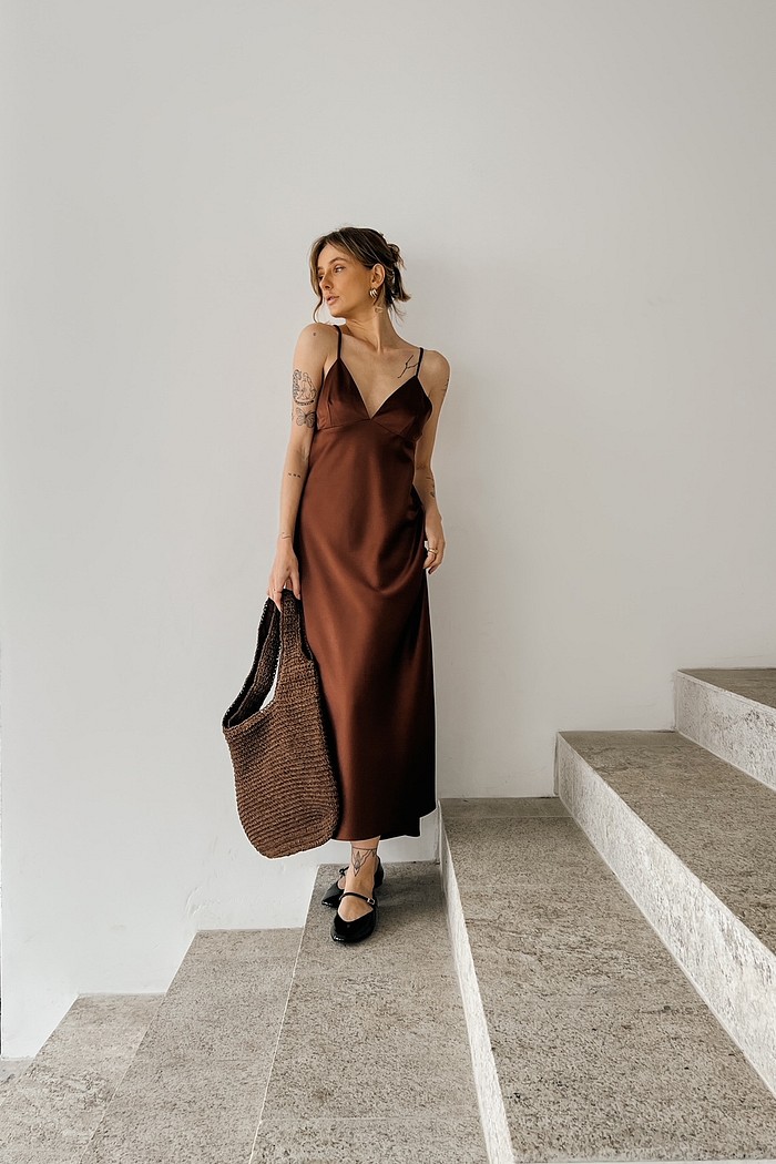 Vestido Longo Cetim Hollywood Marrom - Mini Moni