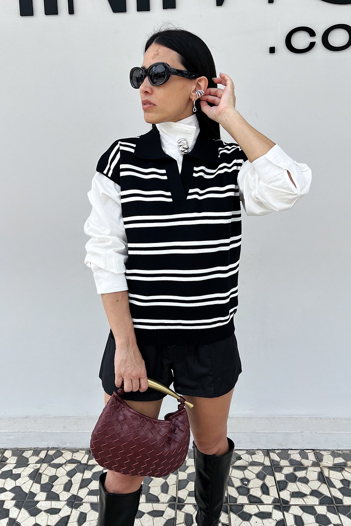 Polo Preta de Linha Zoe - MiniMoni