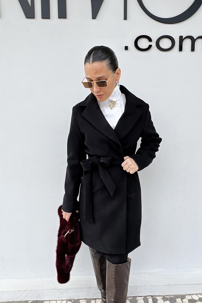 Sobretudo Preto Lã  Batida Nadia - MiniMoni