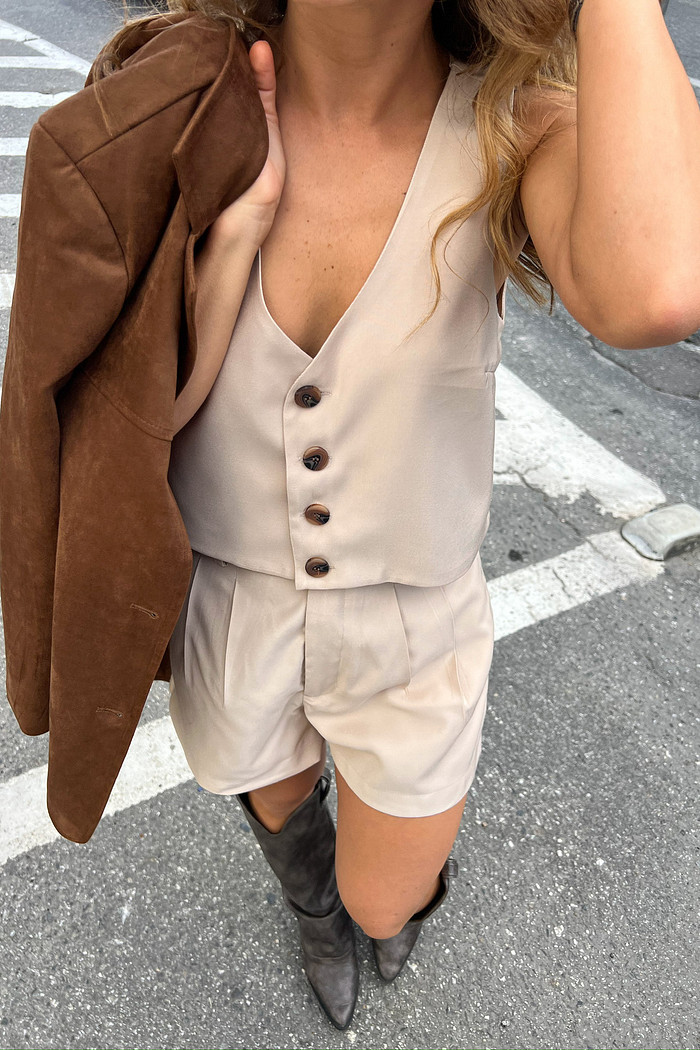 Colete de Alfaiataria Feminino Areia Elise - Mini Moni