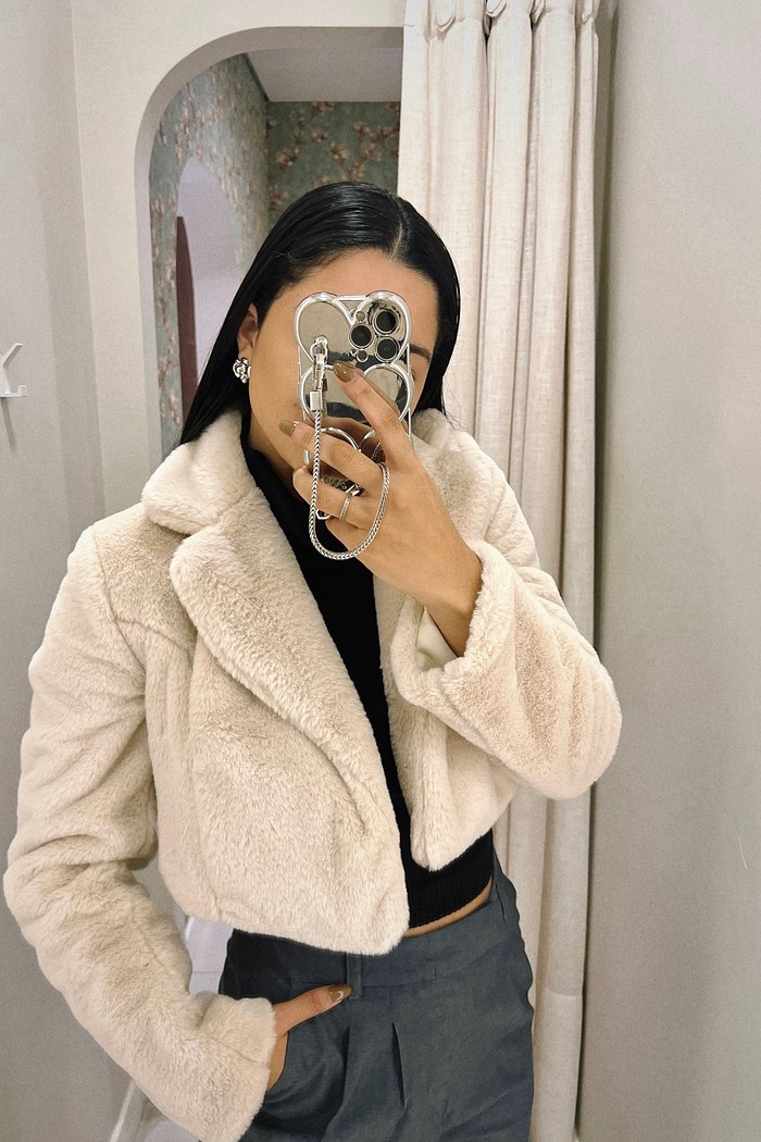 Casaco Pelo Feminino Esther Baunilha - Mini Moni