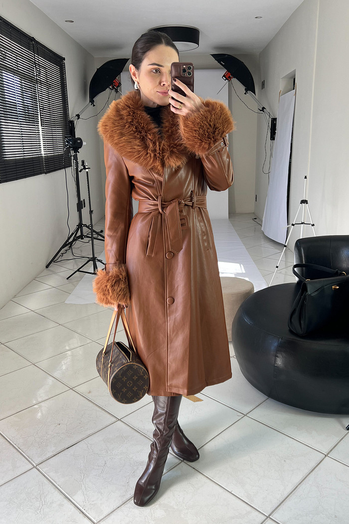 Trench Coat de Couro Caramelo Peluciado - Mini Moni