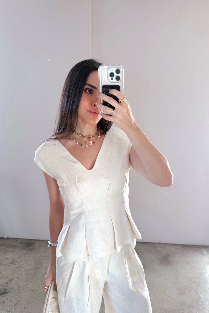 Blusa de Linho Charlotte Areia – MiniMoni