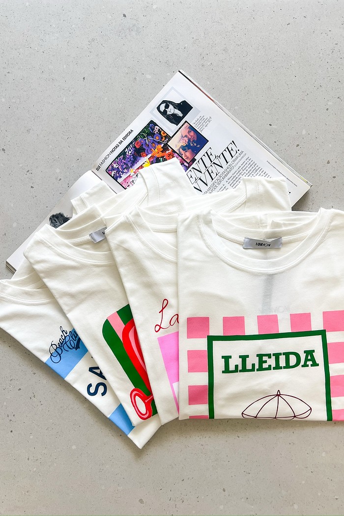 T-shirt Feminina LLEIDA Branca Off – MiniMoni