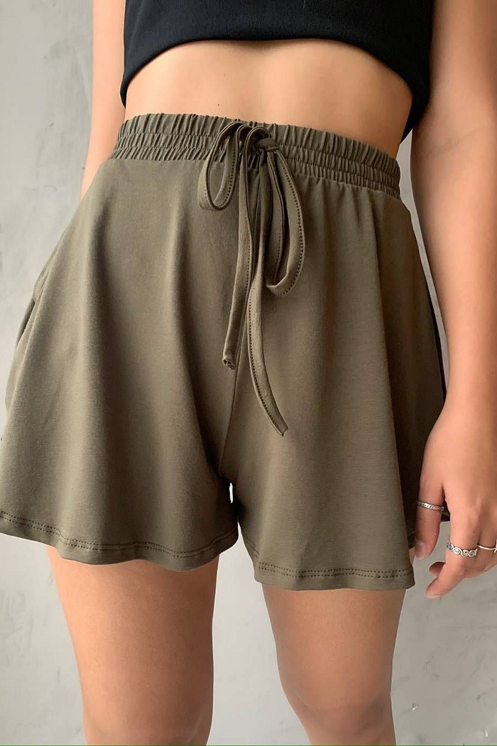 SHORT LUNAR VERDE MILITAR