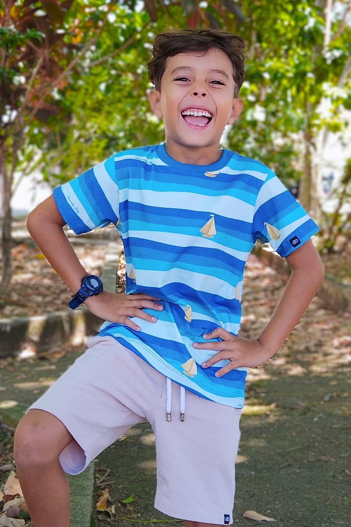 Camiseta Infantil Manga Curta Algodão Sustentável Premium Balanço do Mar