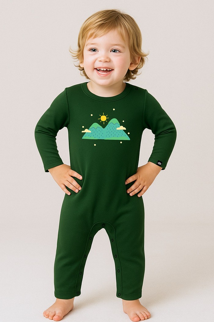 Macacão Longo Manga Longa Verde Escuro Aventura na Montanha