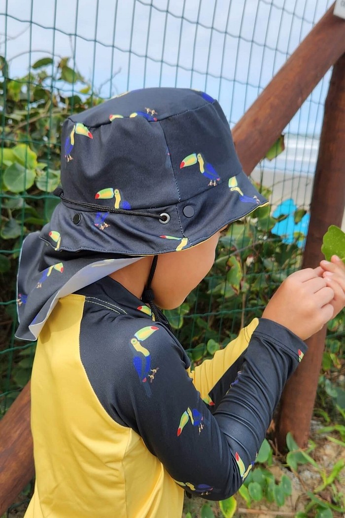 Chapéu infantil Proteção Solar UV 50+ Dupla Face Praia e Piscina Preto Tucanos