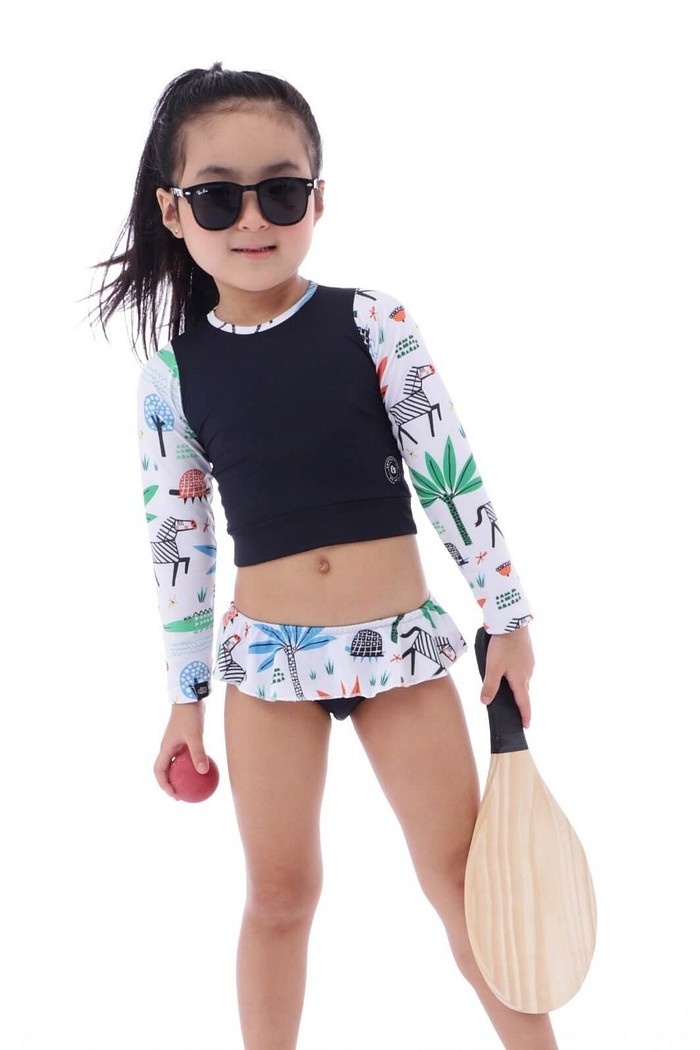 Biquíni Infantil Cropped Manga Longa Calcinha com Babadinho e Proteção Solar UV50+ Preto Safari
