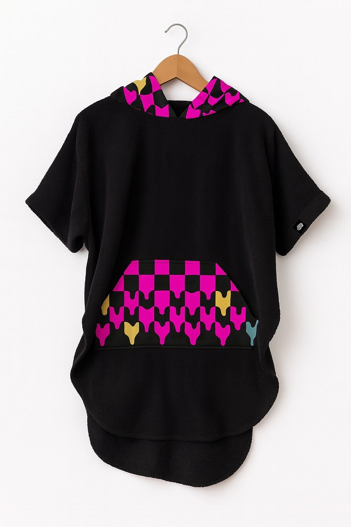 Roupão Poncho Infantil Com Capuz 100% Algodão Atoalhado Super Secagem Proteção UV50+ Preto e Rosa Quadriculados