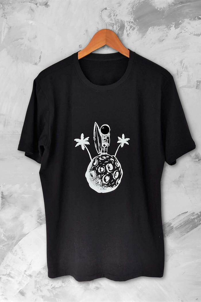 Camiseta Adulto Manga Curta Preto Astro