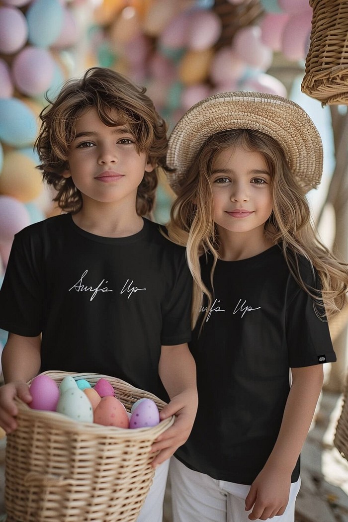 Camiseta Infantil Manga Curta Algodão Macio Preto Surfs Up