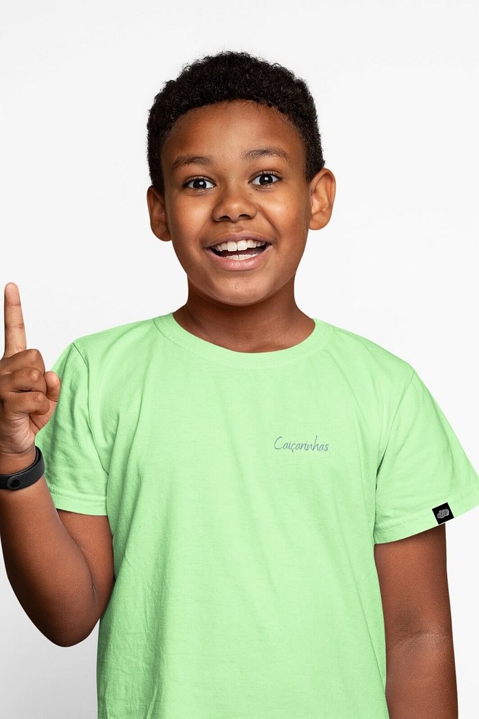 Camiseta Infantil Manga Curta Algodão Macio Verde Claro Minimalista