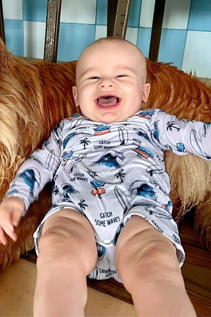 Macacão Praia Bebê Proteção Solar UV 50+ Manga Longa Cinza Catch Waves