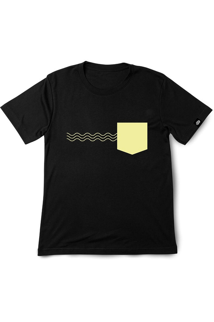 Camiseta Infantil Manga Curta Preto Bolso Ondas