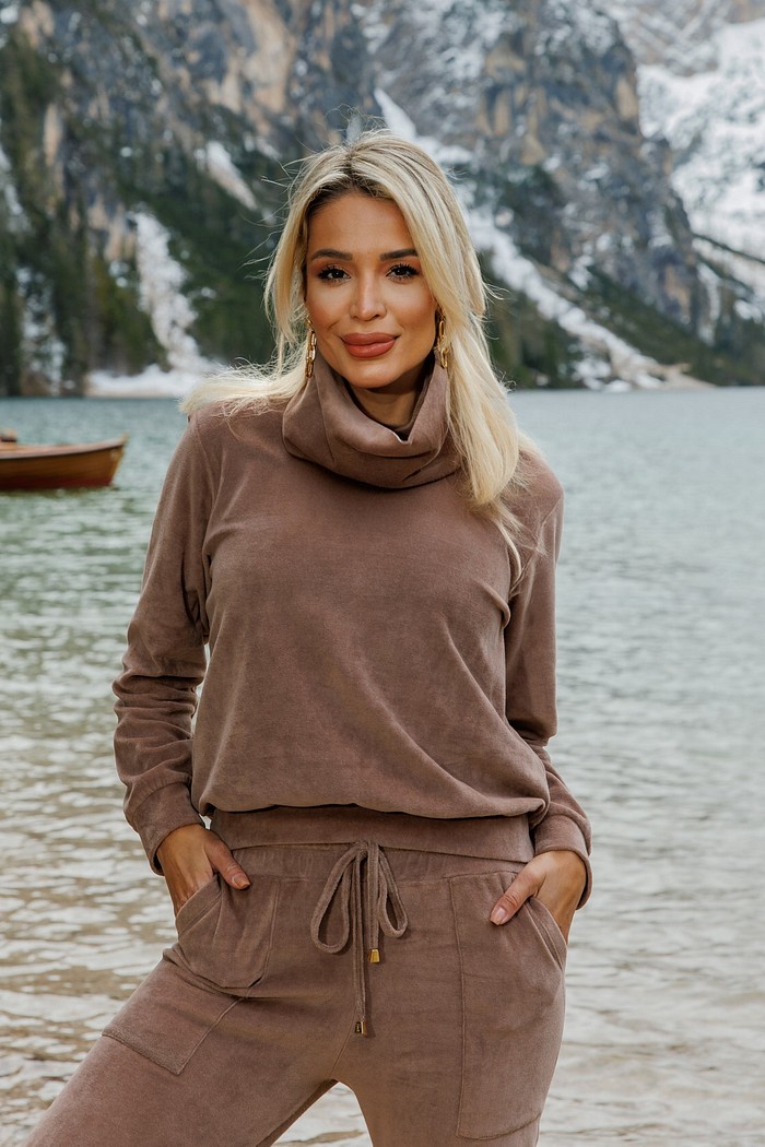 CONJUNTO PLUSH - CAQUI